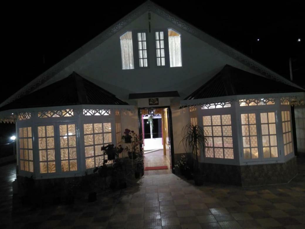 Yashita Homestay Дарджилинг Экстерьер фото